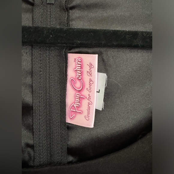 Pinup Couture Aurora Dancing Horses Dress large - Picture 16 of 16